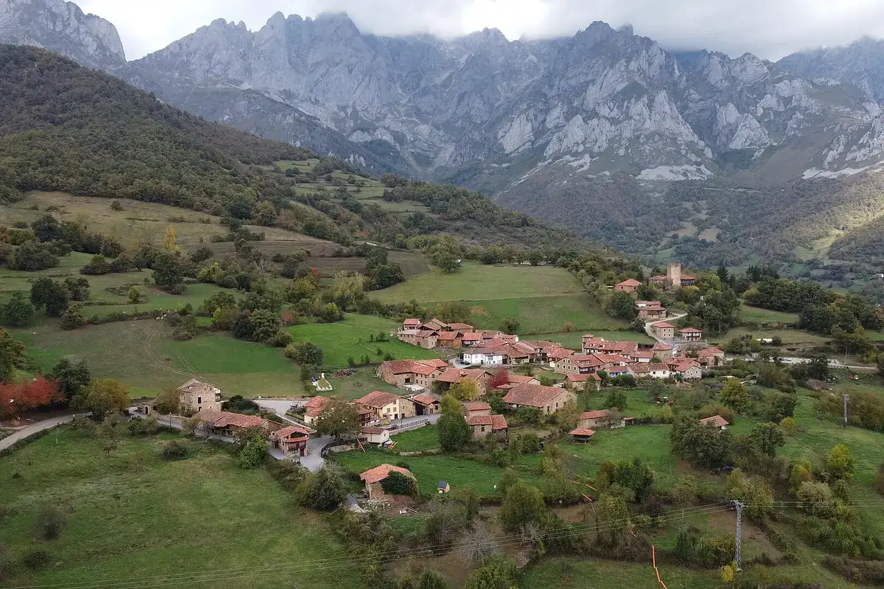 Vista panorámica de la localidad desde el sur.