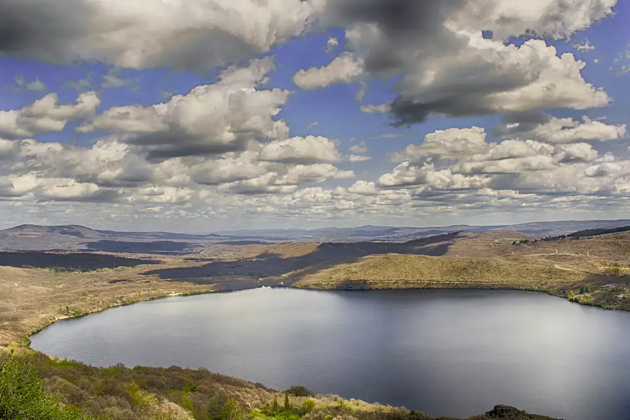 Lago de Sanabria. Tomada desde San Martín de Castañeda, municipio de Galende, provincia de Zamora, Castilla y León, España